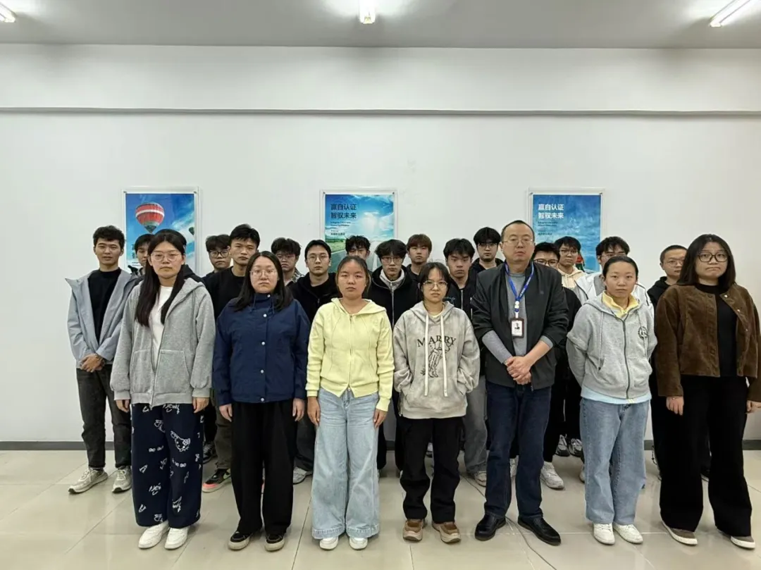 【近期結(jié)班留影】時(shí)光會(huì)定格此刻，但夢想永