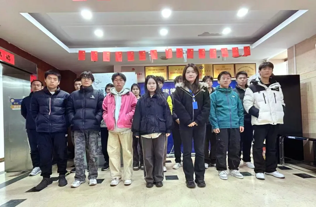 叮！結(jié)班成功！這張合照，是我們努力的最好